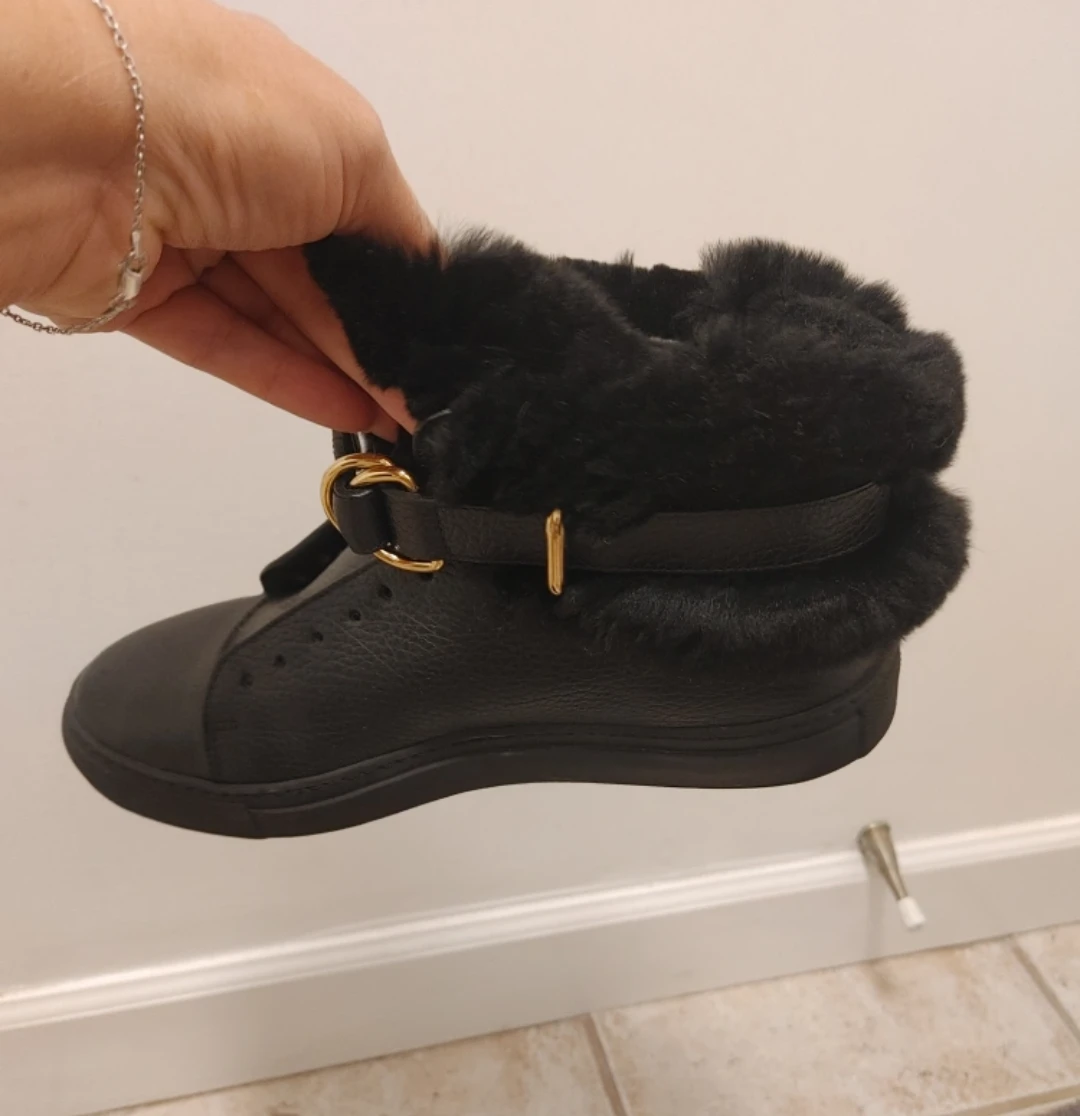 Black Fur Lined Leather Sneakers  size 8.5 - photo 2