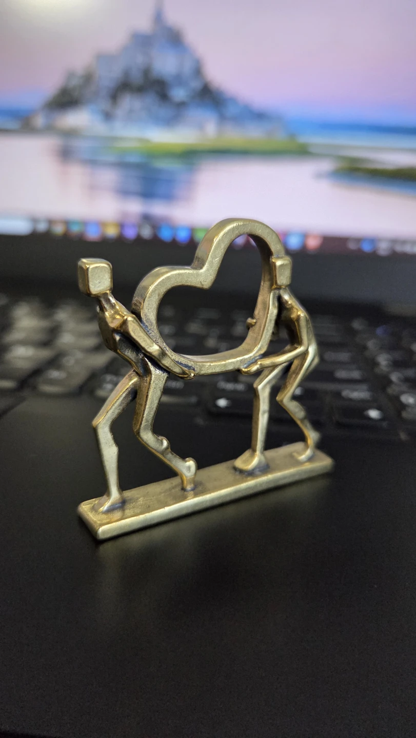 Couple Heart Brass Sculpture – Minimalist Love Figurine *new