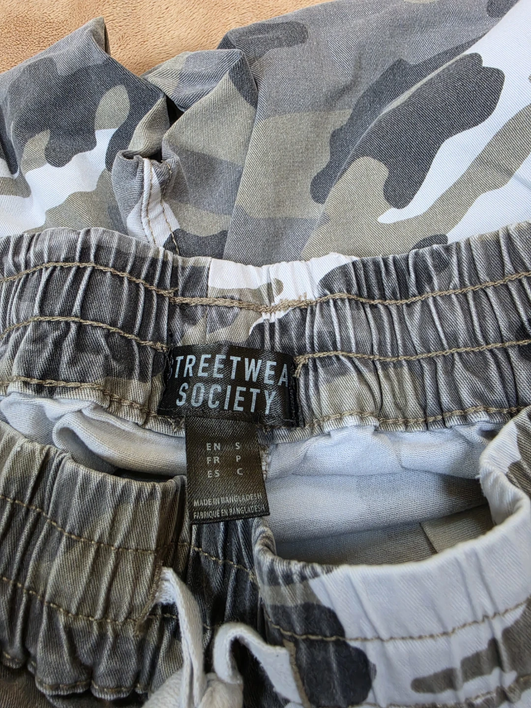 Streetwear Society Camo Cargo Pants - Size S - photo 2