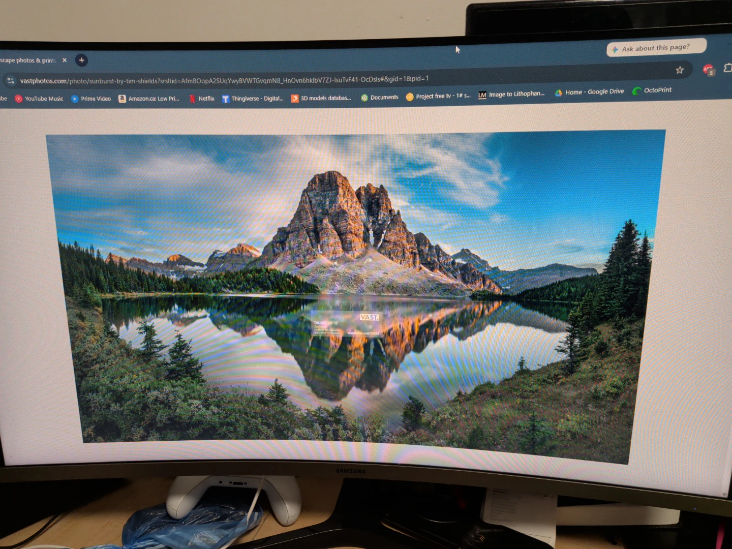 Samsung 32" Curved Monitor - photo 2