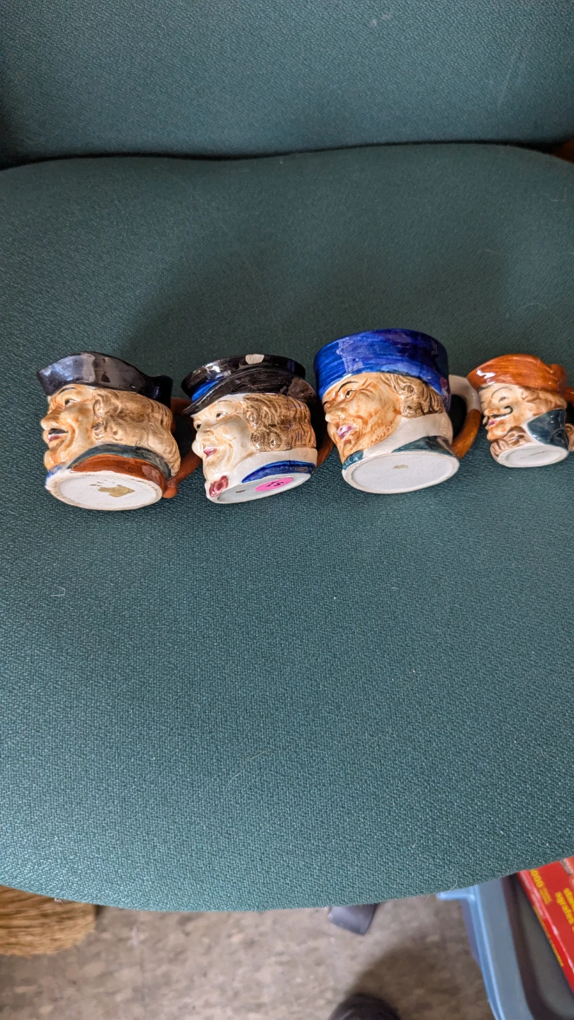 Set of 4 Toby Character Mugs