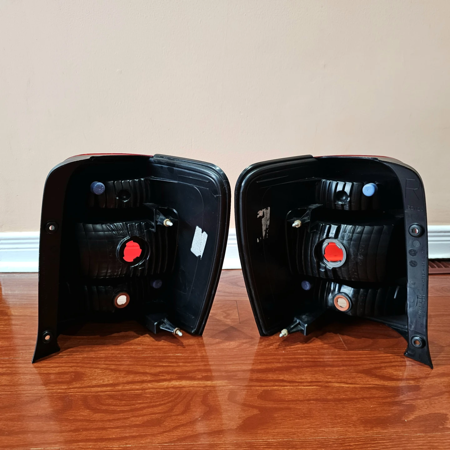 2008-2012 Ford Escape Genuine OEM Tail Lights Left & Right Pair - photo 5