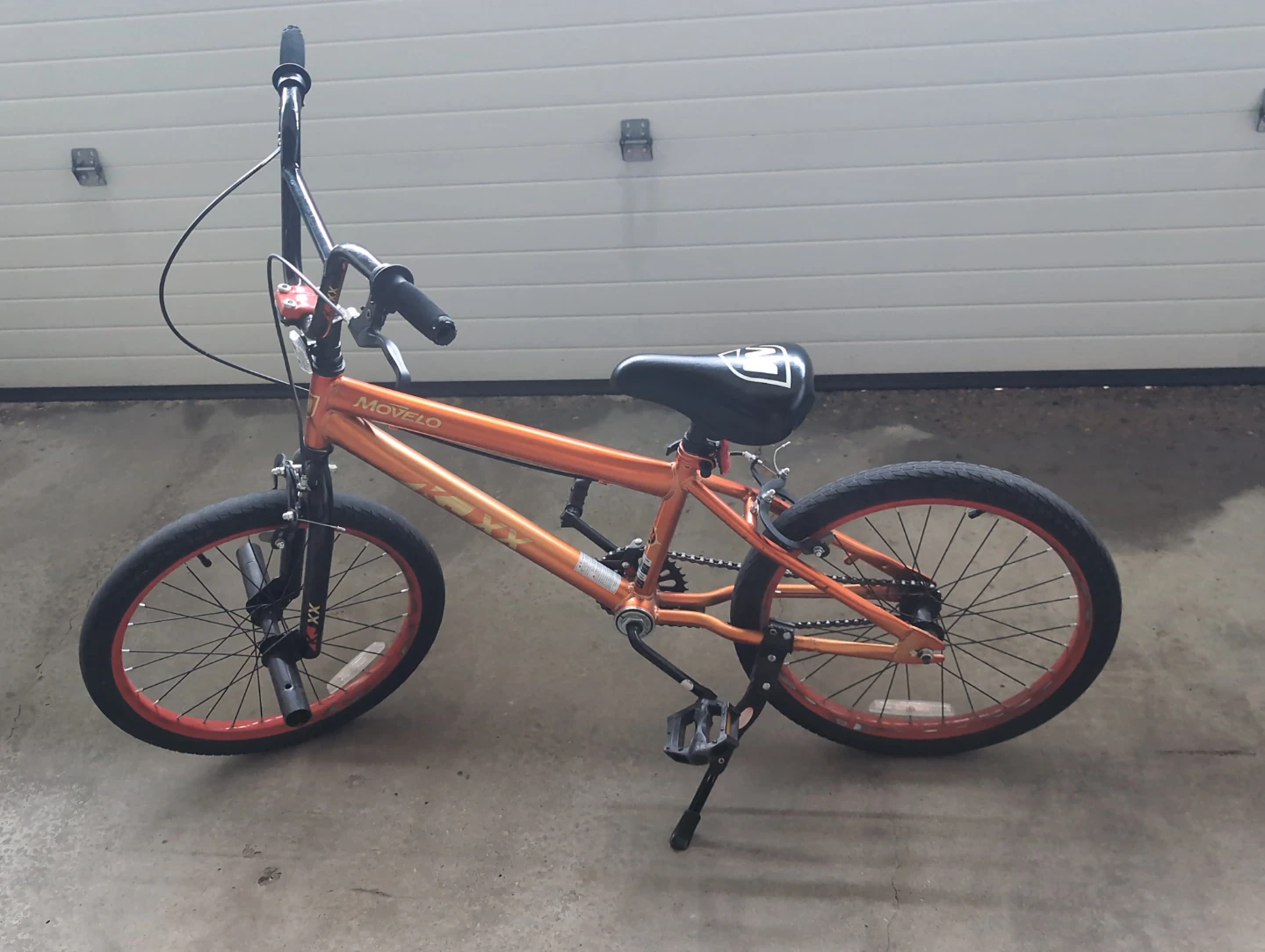 Movelo BMX Bike