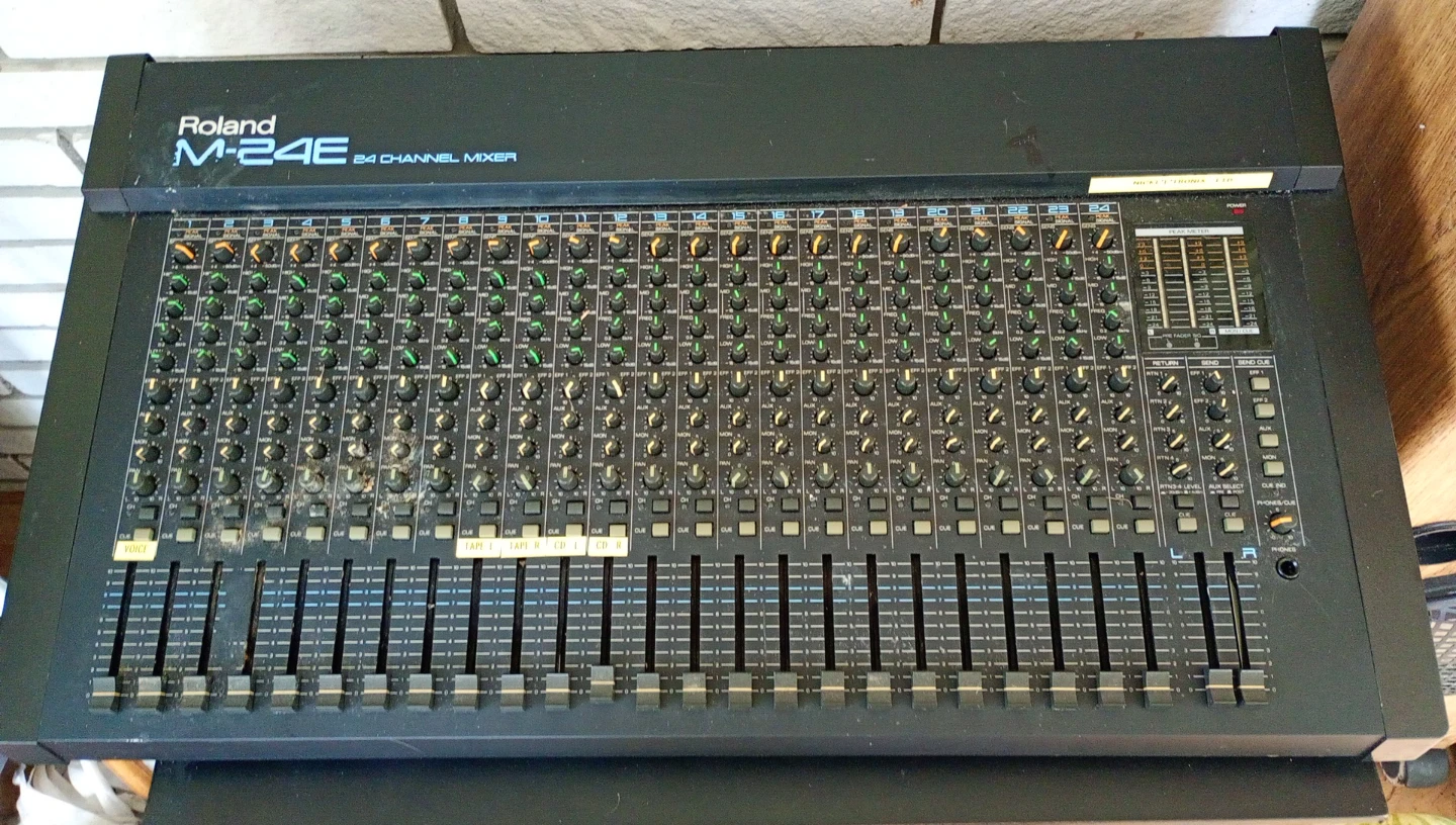 Audio equipment for sale - photo 2