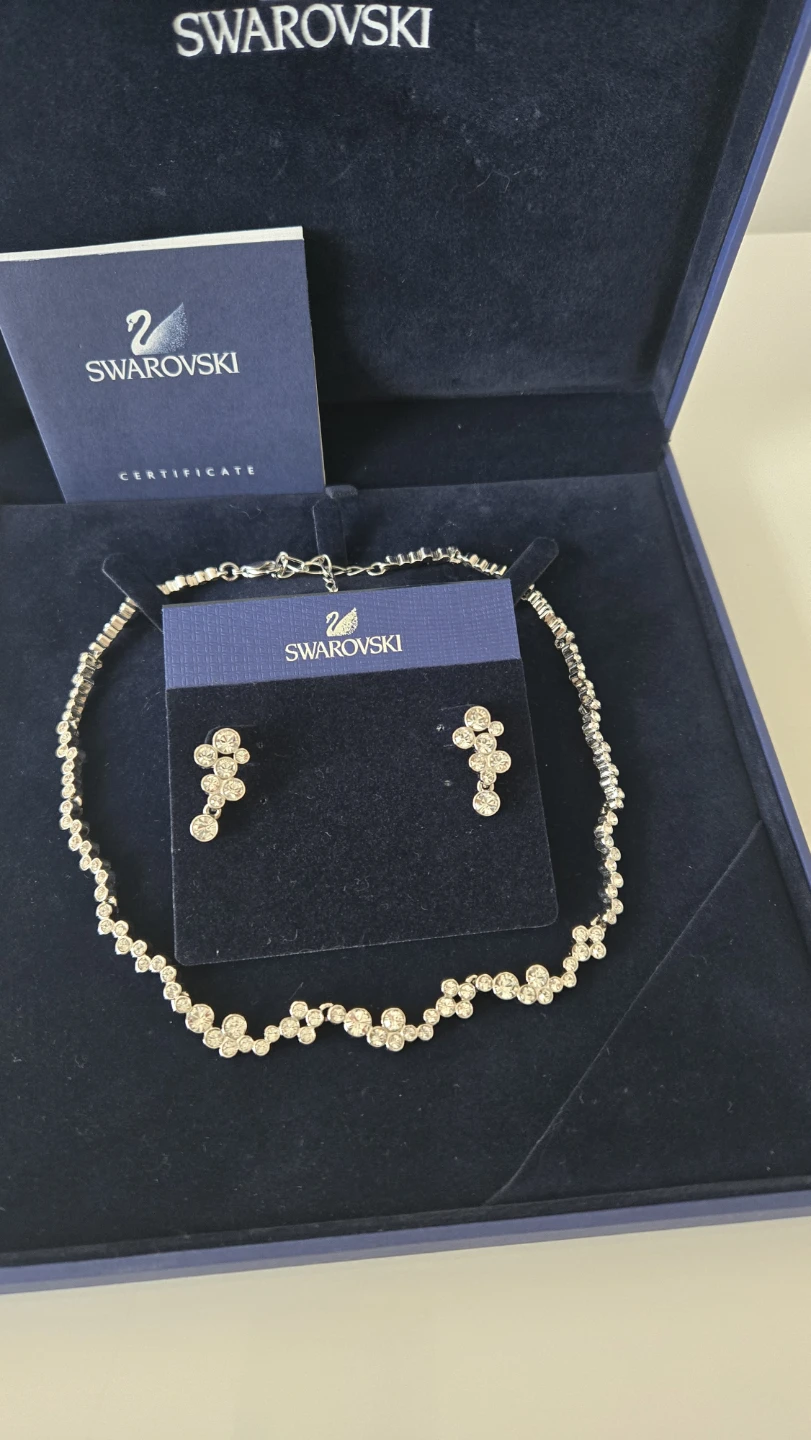 Swarovski Necklace and Earrings Set - photo 3