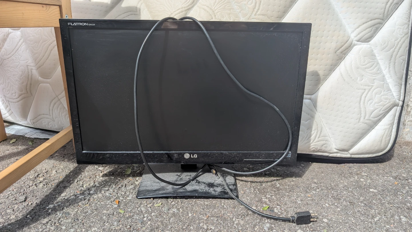 LG Flatron EW234 LCD Monitor
