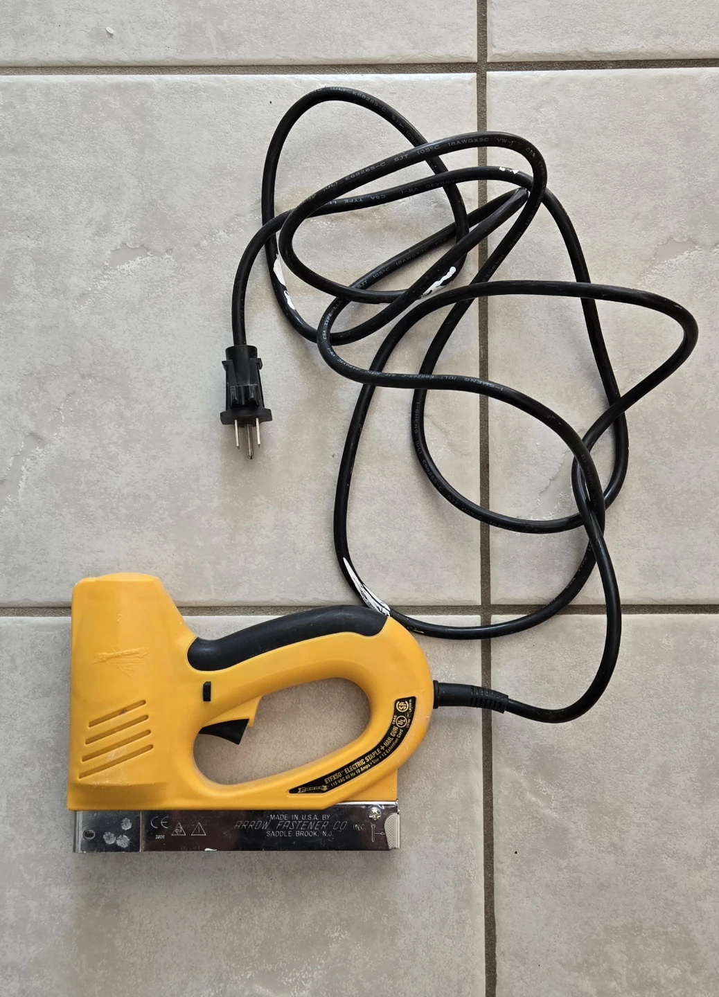 Arrow Electric Staple + Nail Gun ETFX50 - photo 2