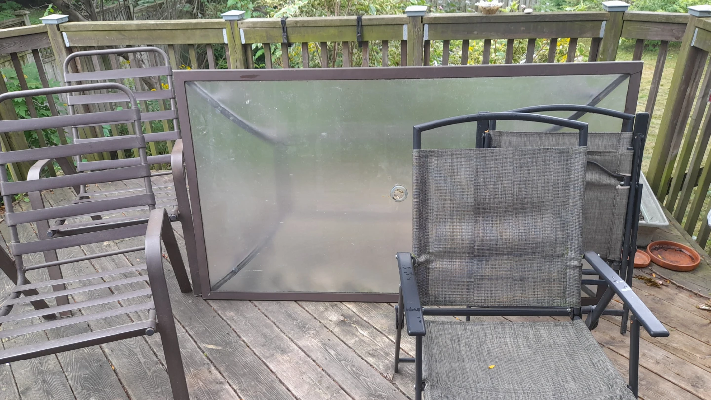 Glass patio table top