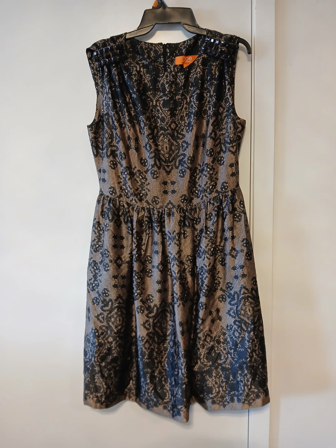 Black Damask Sleeveless Lace Pattern Dress. Size 4.