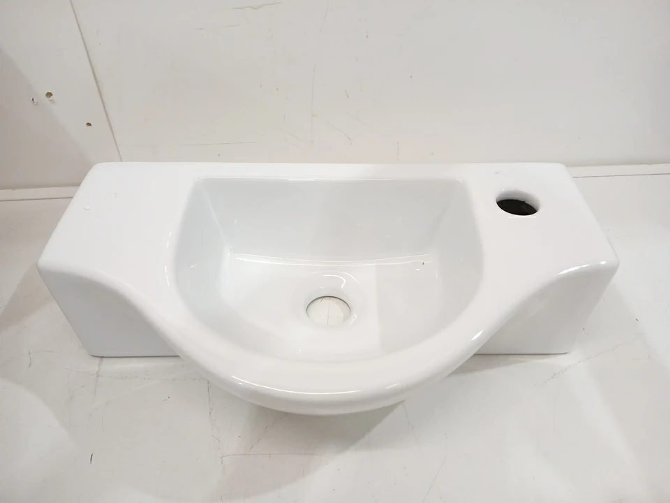 Wall-mount bathroom sink