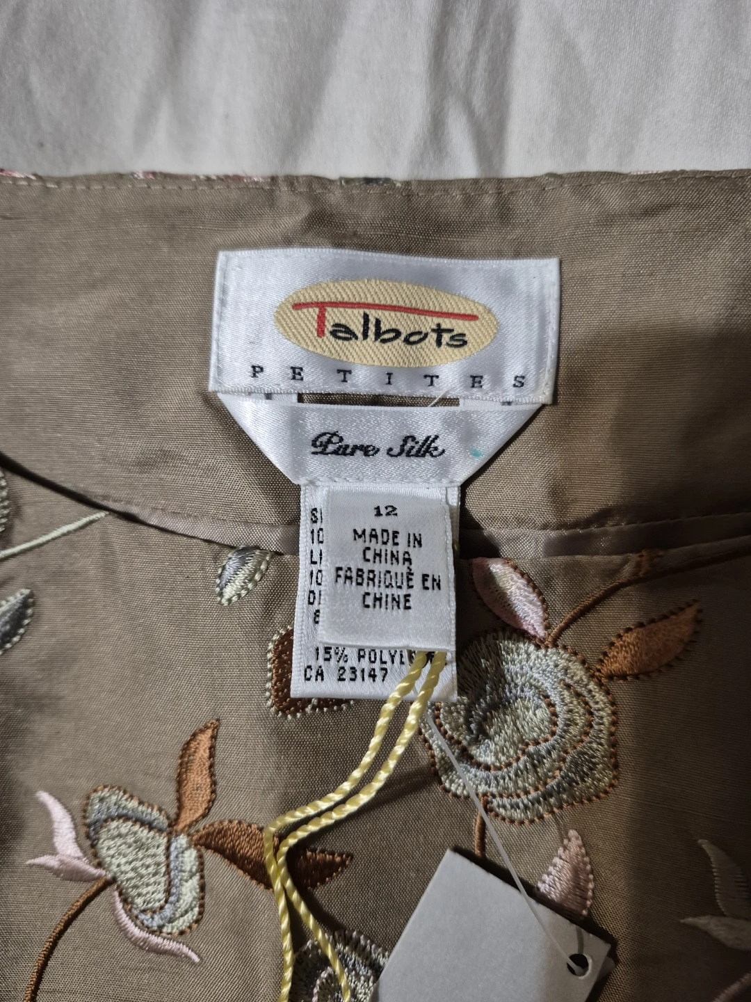 Talbots Petites Embroidered Silk Sleeveless Top - Size 12 - photo 3