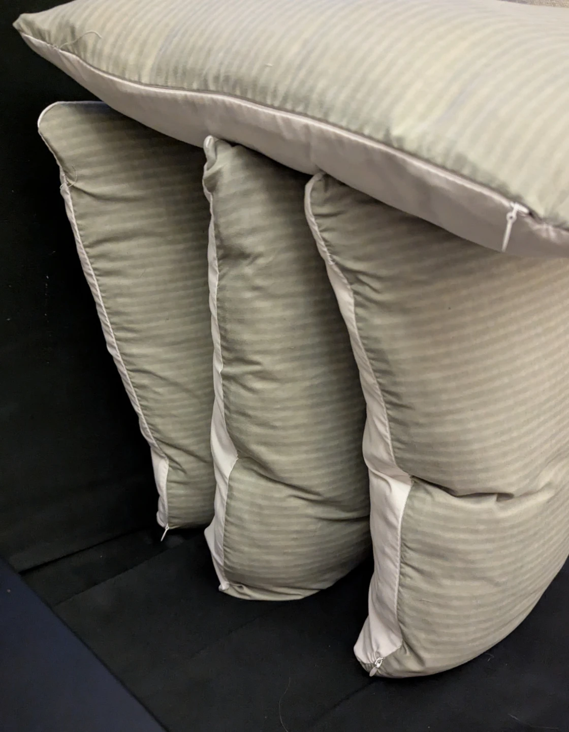 Throw Pillows - photo 2