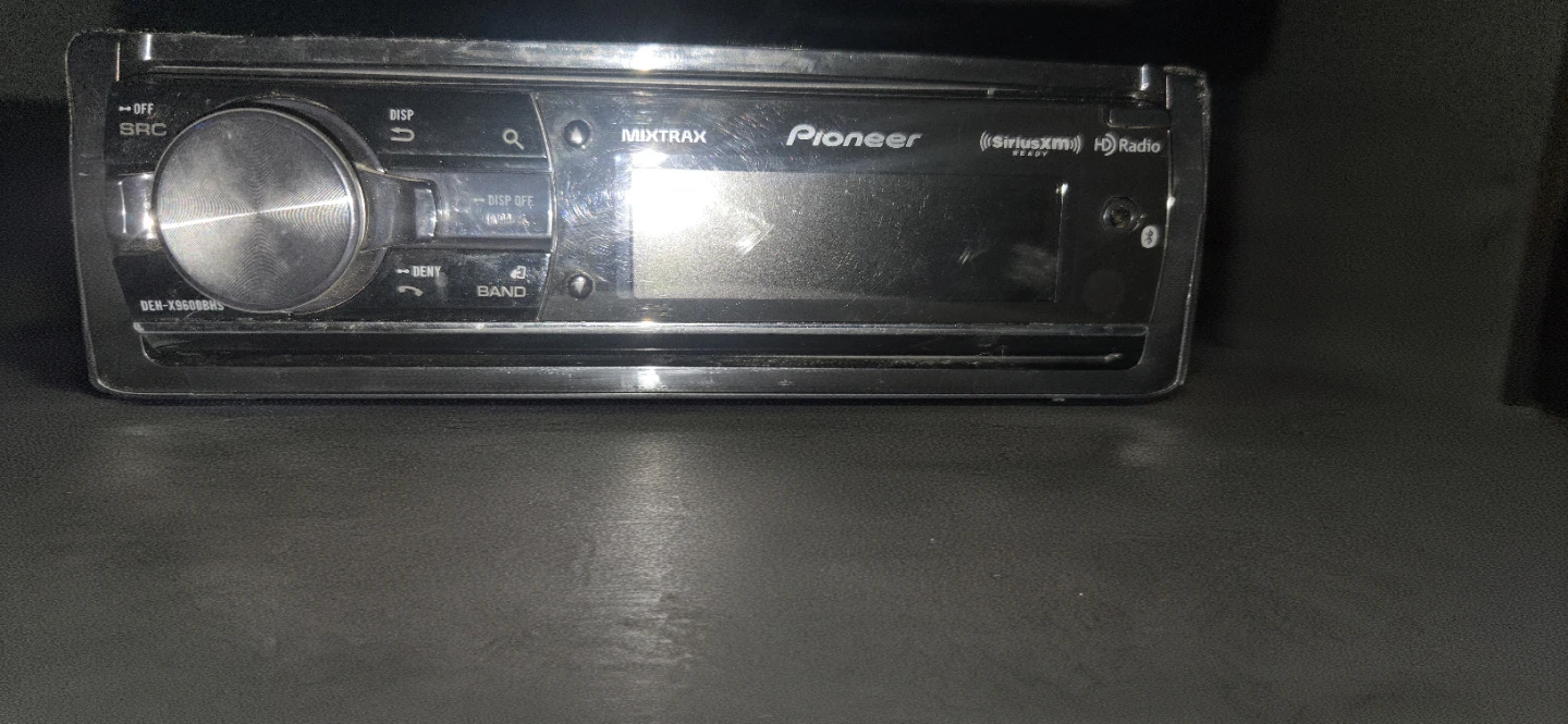 Pioneer DEH-X9600BHS CD Receiver - photo 2