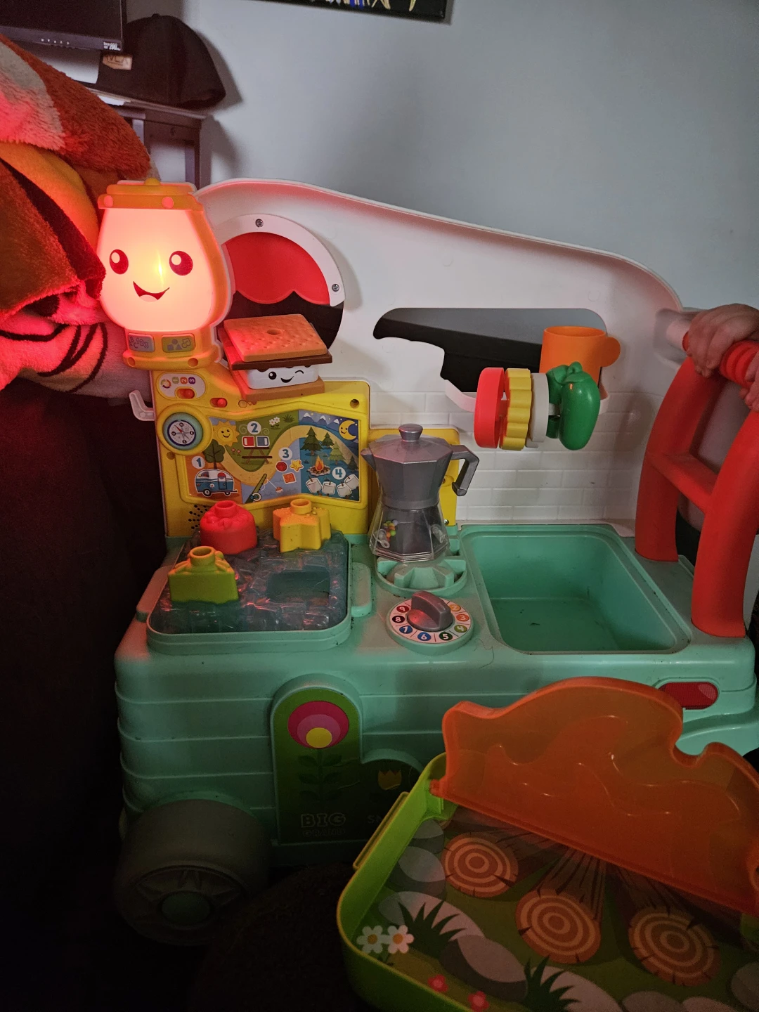 Fisher-Price Camper Van Play Kitchen - photo 2
