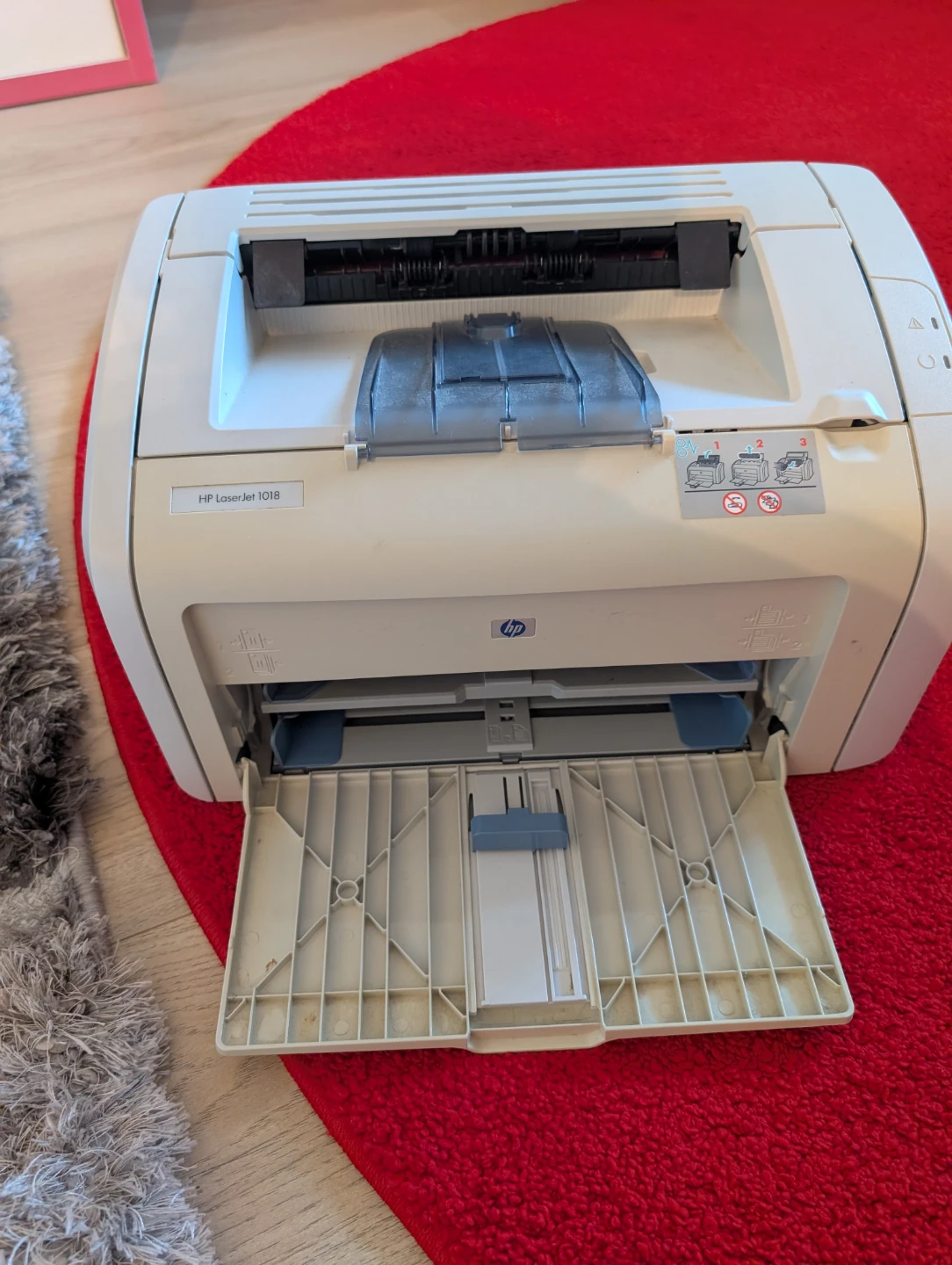 HP LaserJet 1018 Printer - photo 2