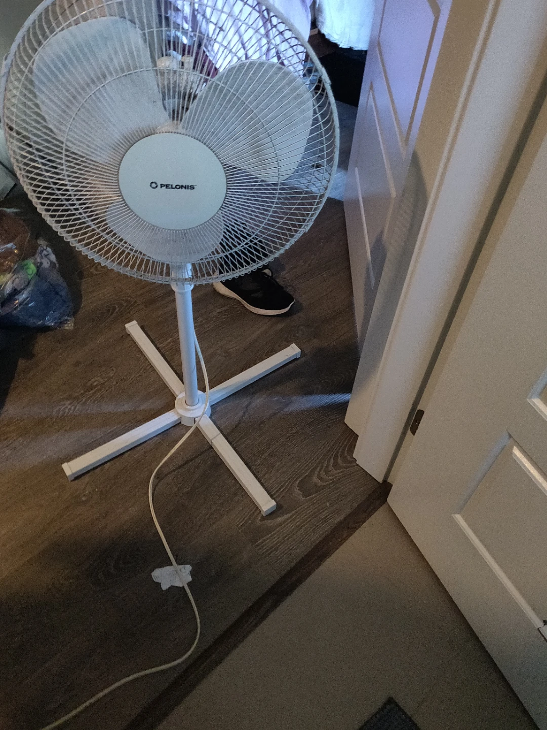 Pelonis Oscillating Pedestal Fan