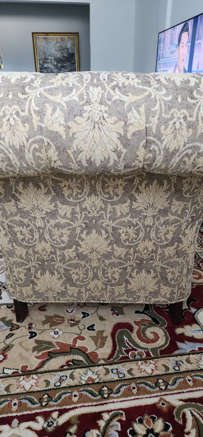 Tufted Accent Chair - photo 3