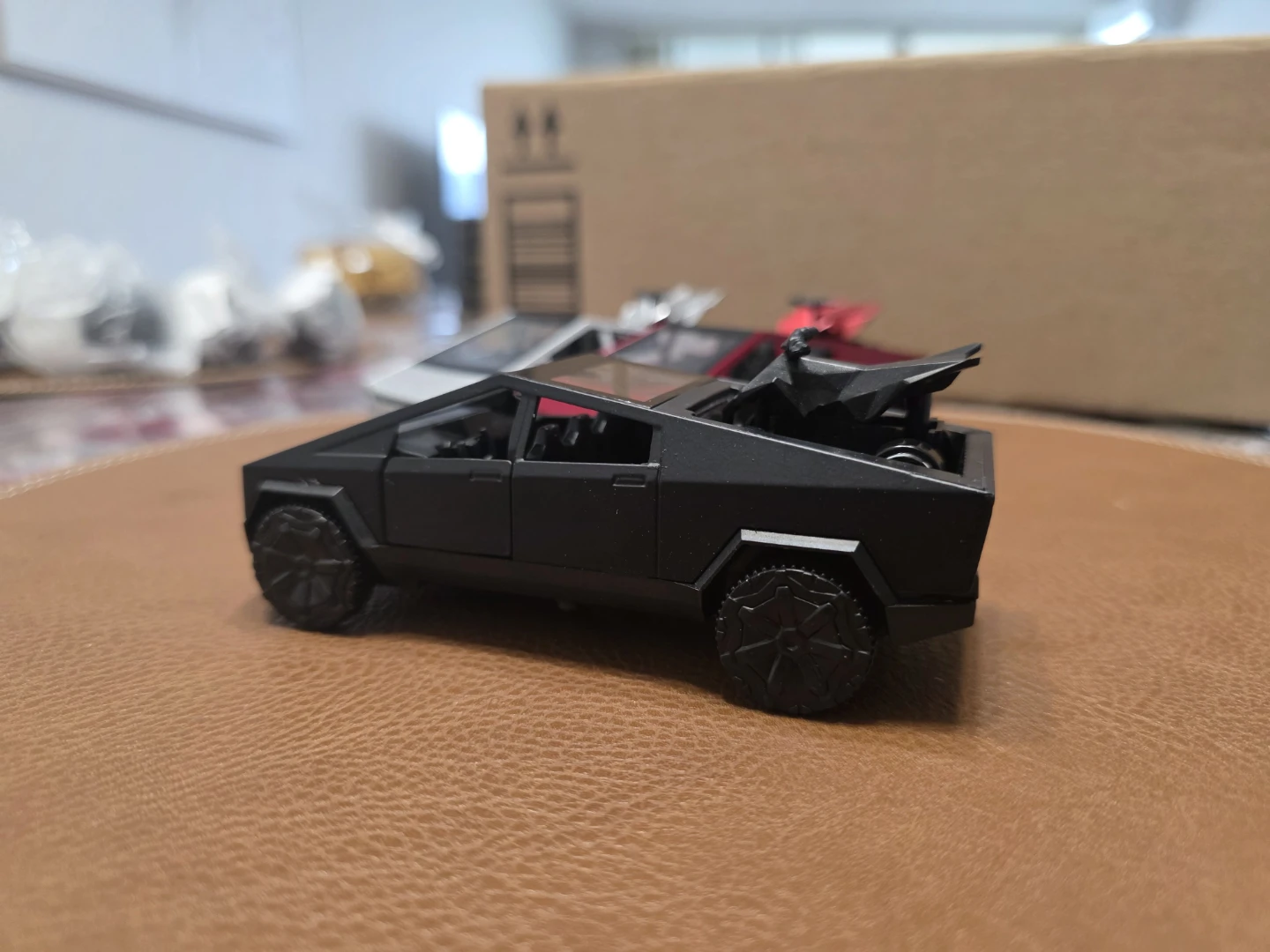 1:36 Tesla Cybertruck Toys - photo 3