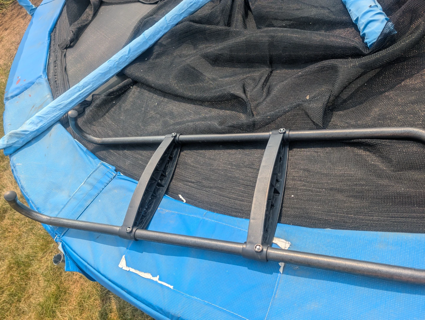 FREE Trampoline - photo 2