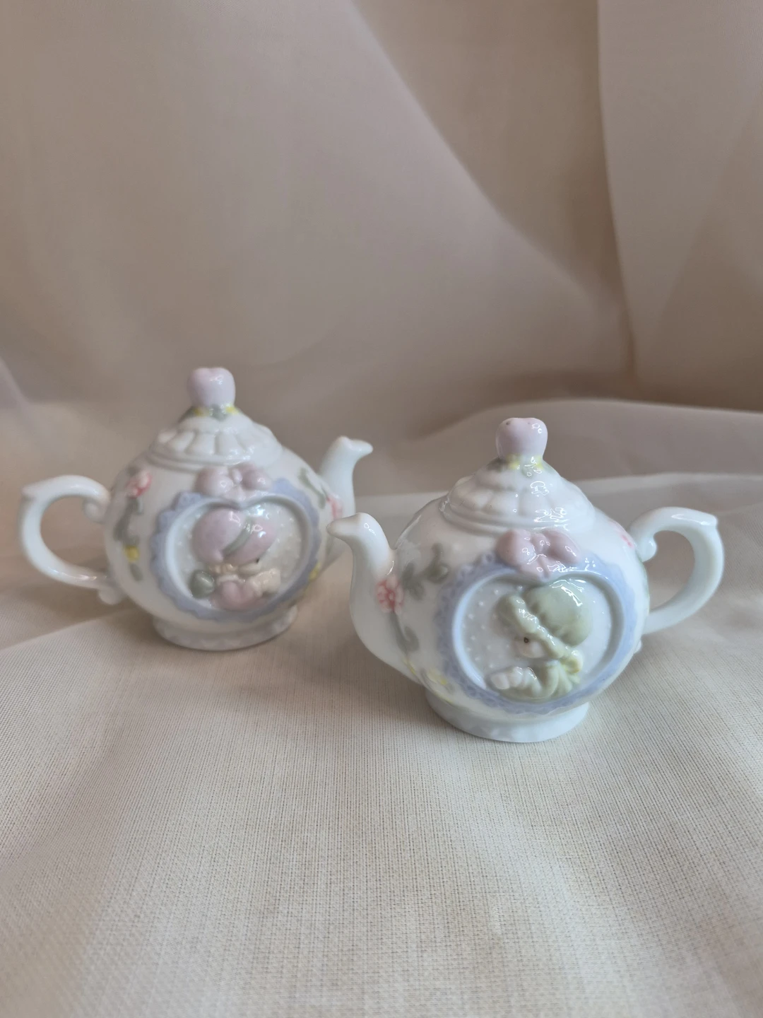 Precious Moments Porcelain Salt & Pepper Shaker Set