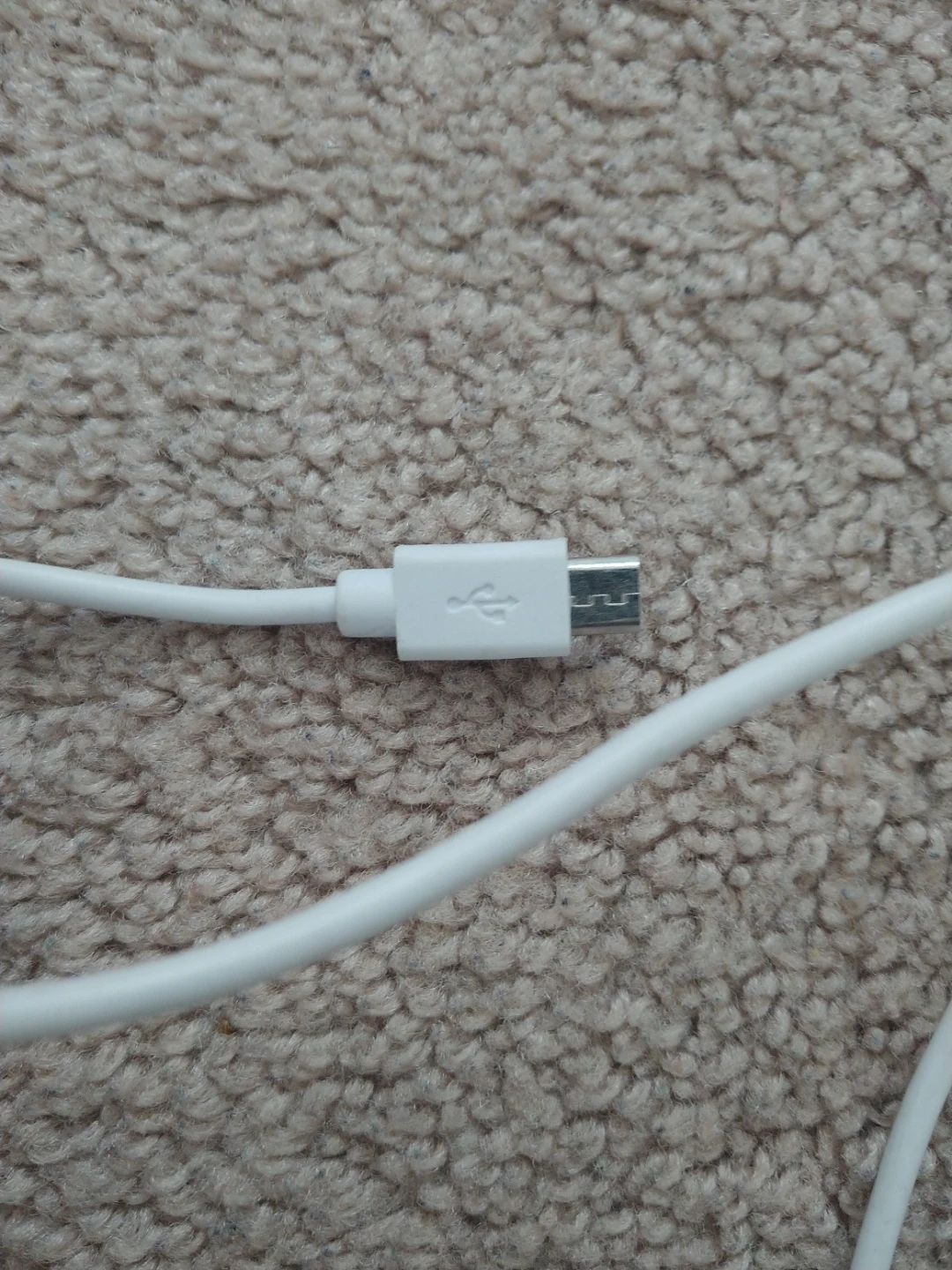 White Micro USB to USB A Charging Cable