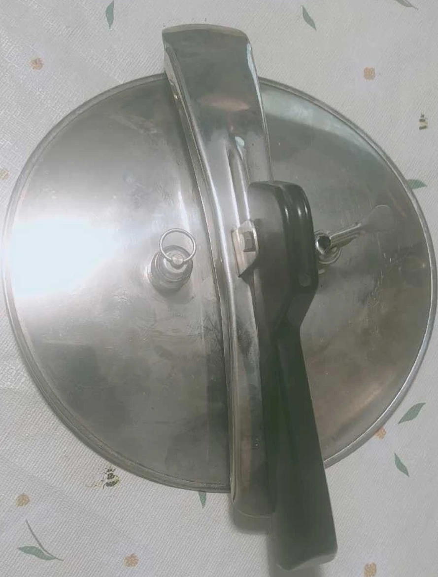 Pressure Cooker Lid