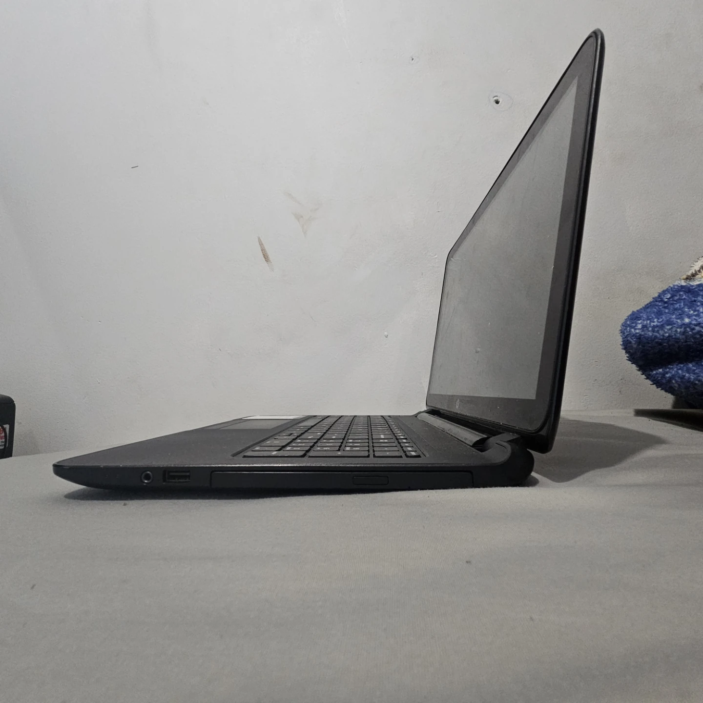 (NO CHARGER!) HP Touchscreen Laptop - photo 4