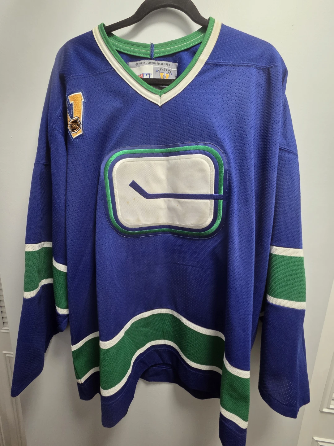 Vancouver Canucks Hockey Jerseys - photo 3