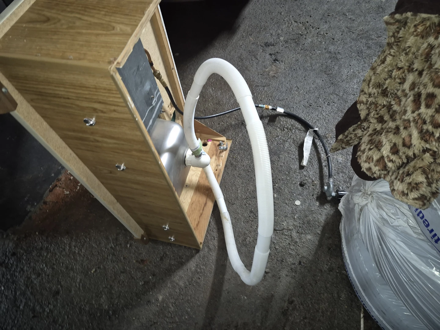 RV Propane Stove and Sink Combo - photo 2