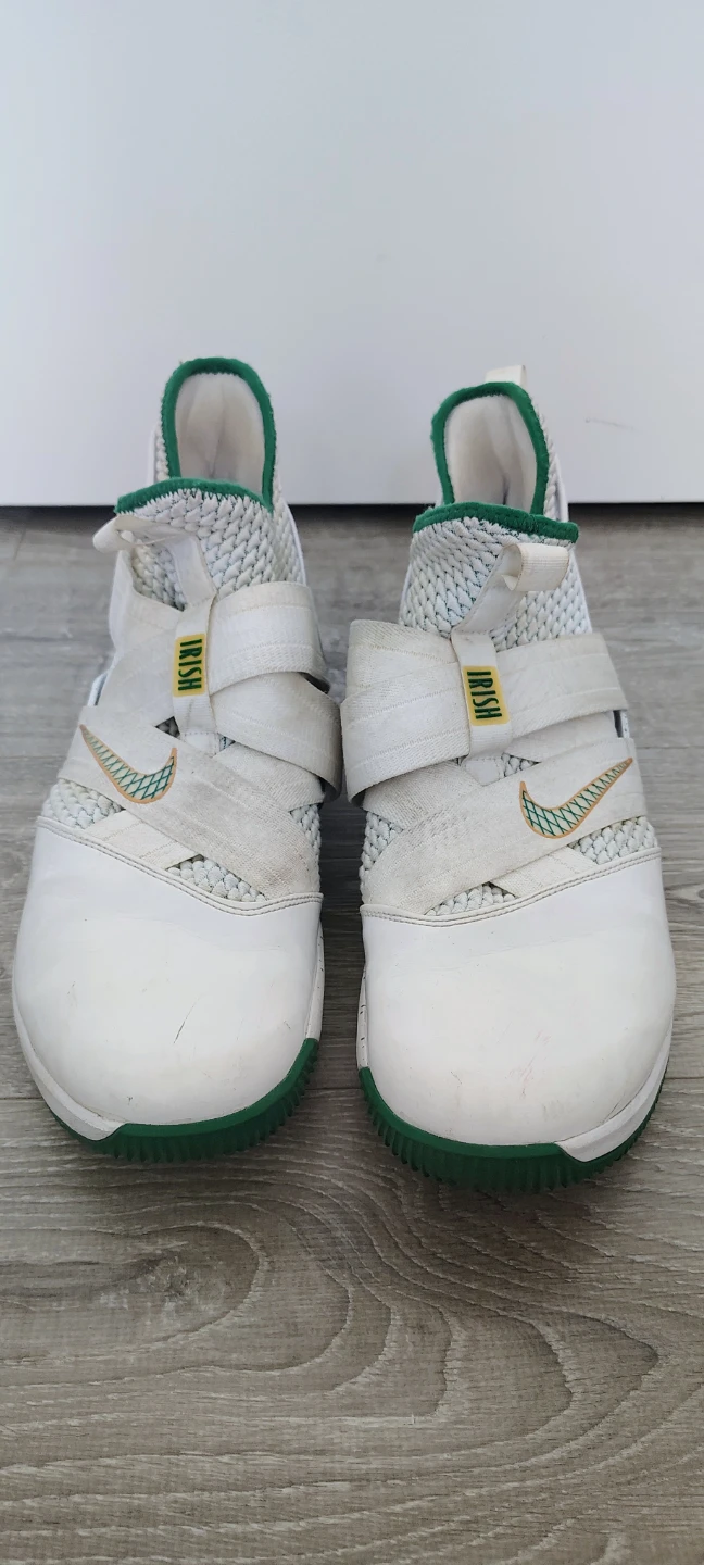Nike LeBron Witness 3 "Irish" Basketball Shoes size 13
