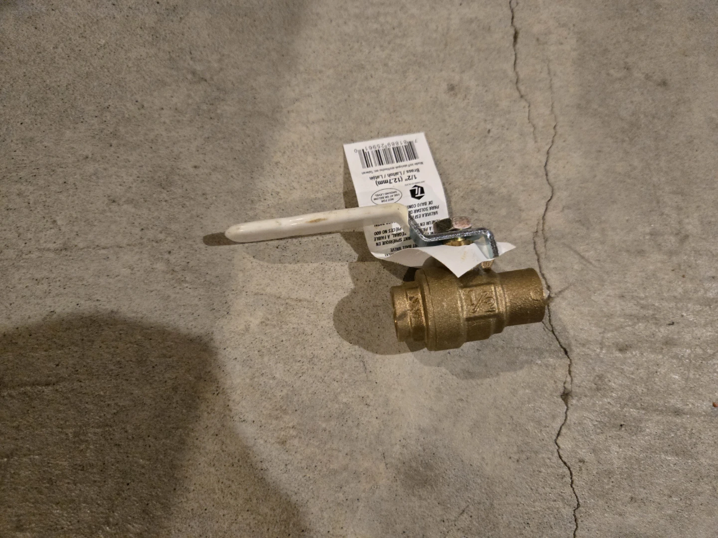 Assorted Brass Ball Valves and Fittings - photo 3