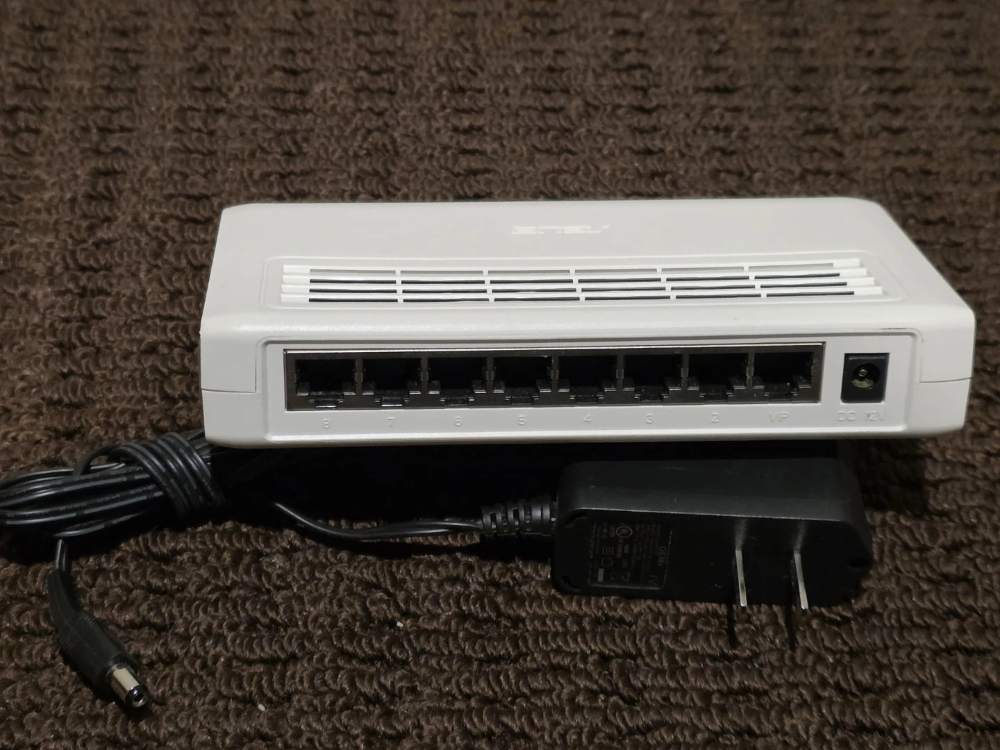 ASUS GX-D1081/G 8-Port Gigabit Network Switch - photo 4