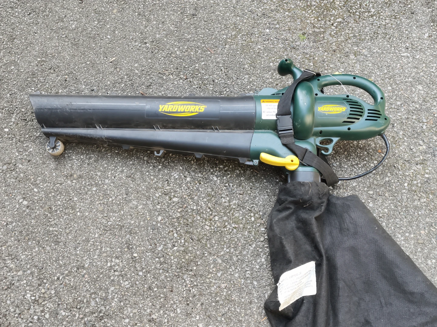Yardworks Leaf Blower