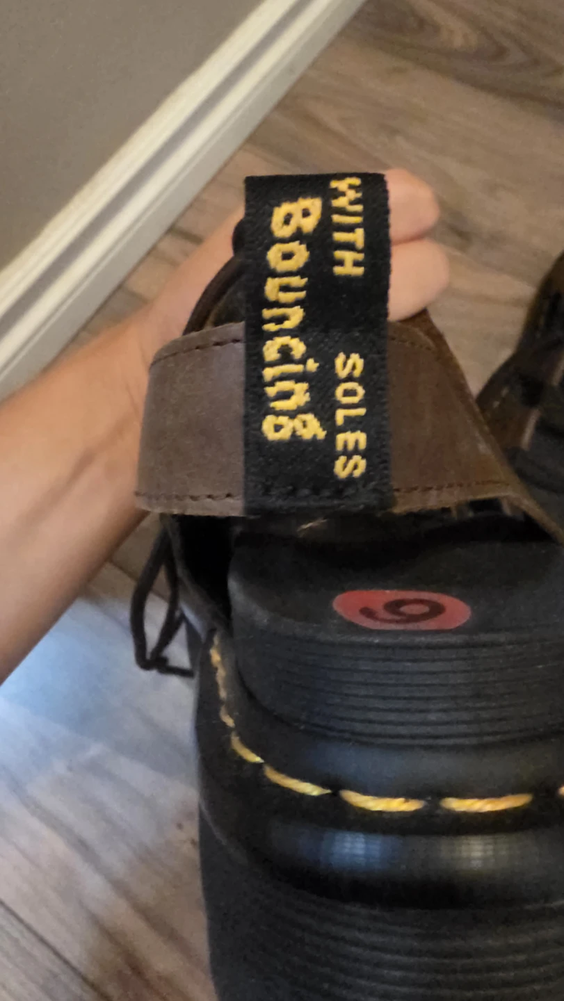 Dr. Martens Nartilla Sandals Size 6 - photo 2