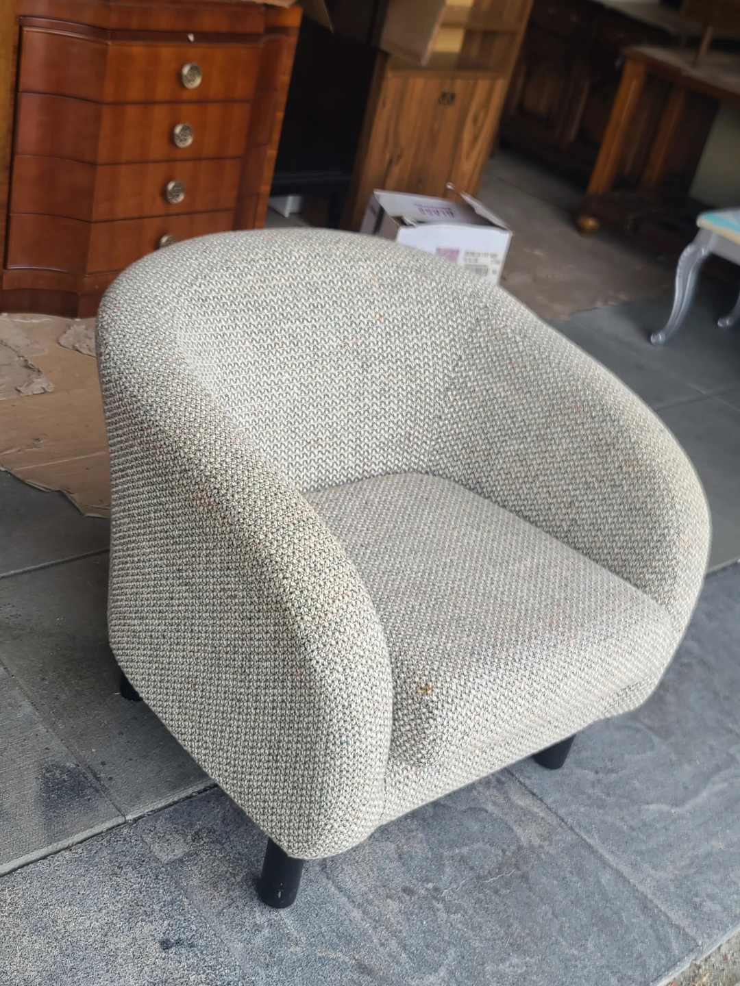 Textured Barrel Armchair and Silver Accent Chair Set - photo 5