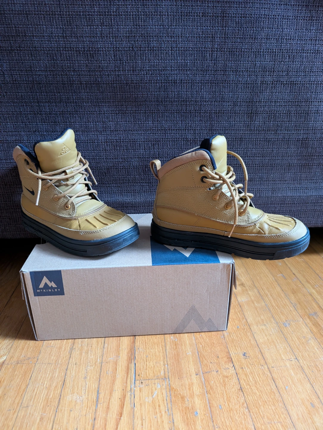 Nike ACG Boots Boys (Size 2) - photo 3