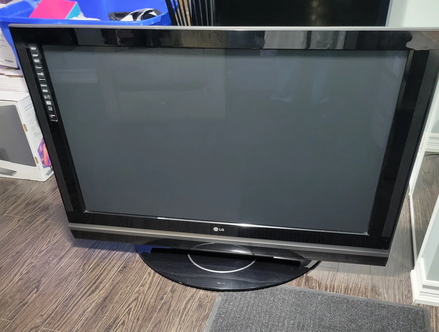 LG 50" TV