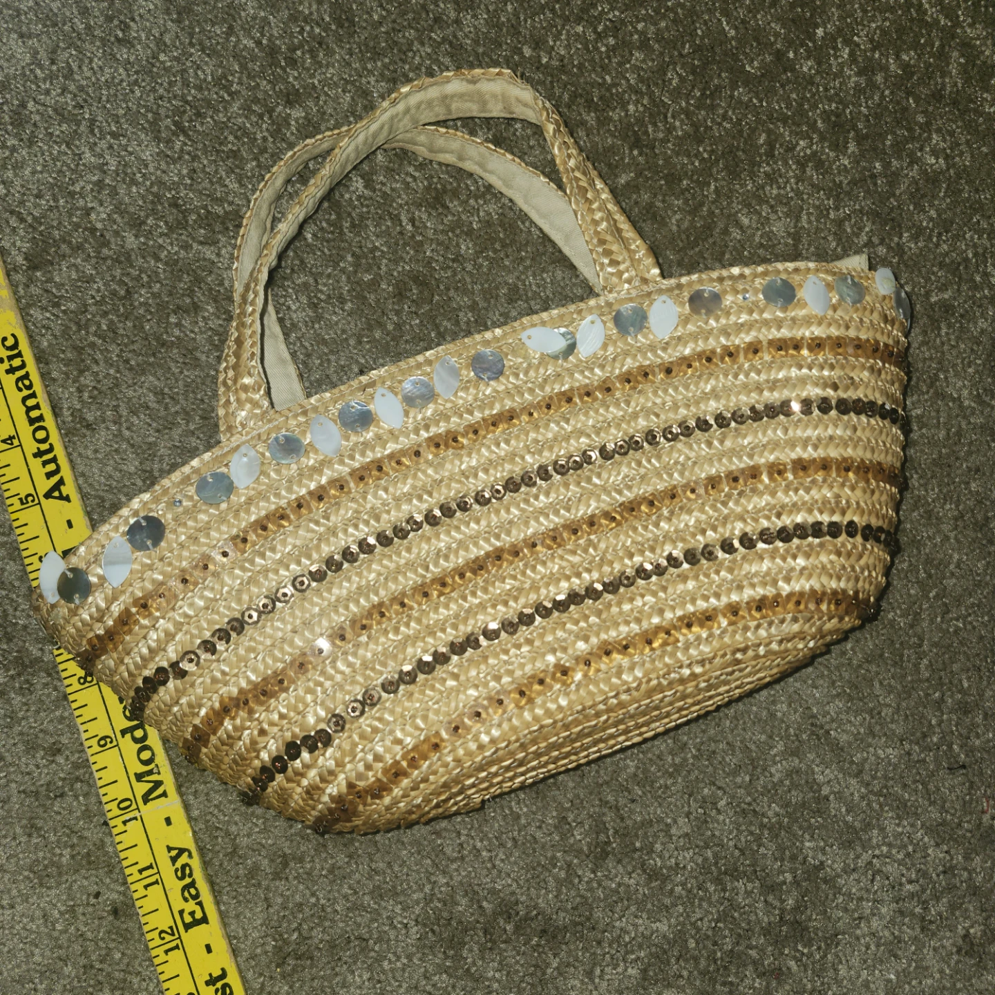 Straw purse