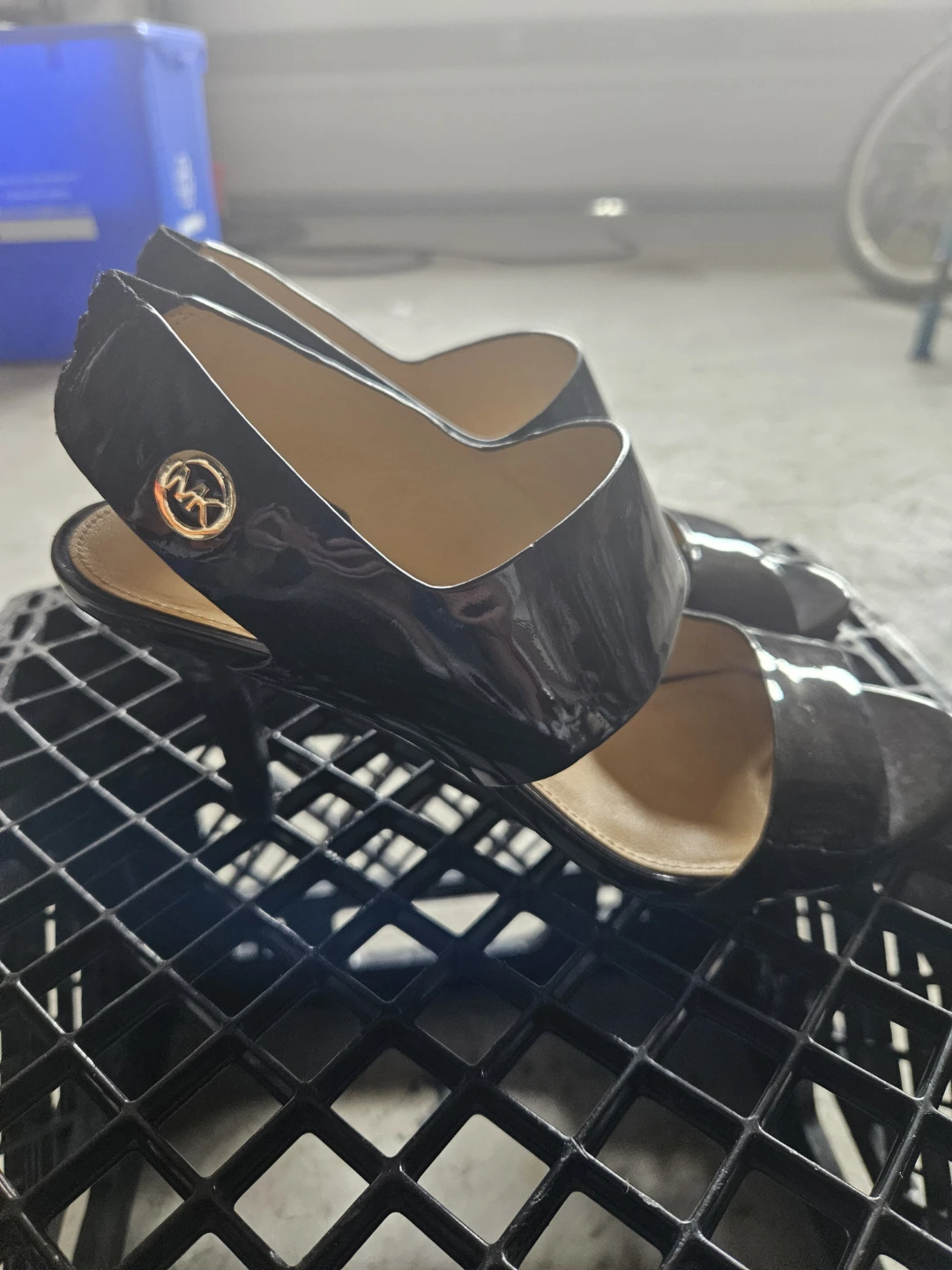 Michael Kors Black Patent Slingback Heels - photo 2