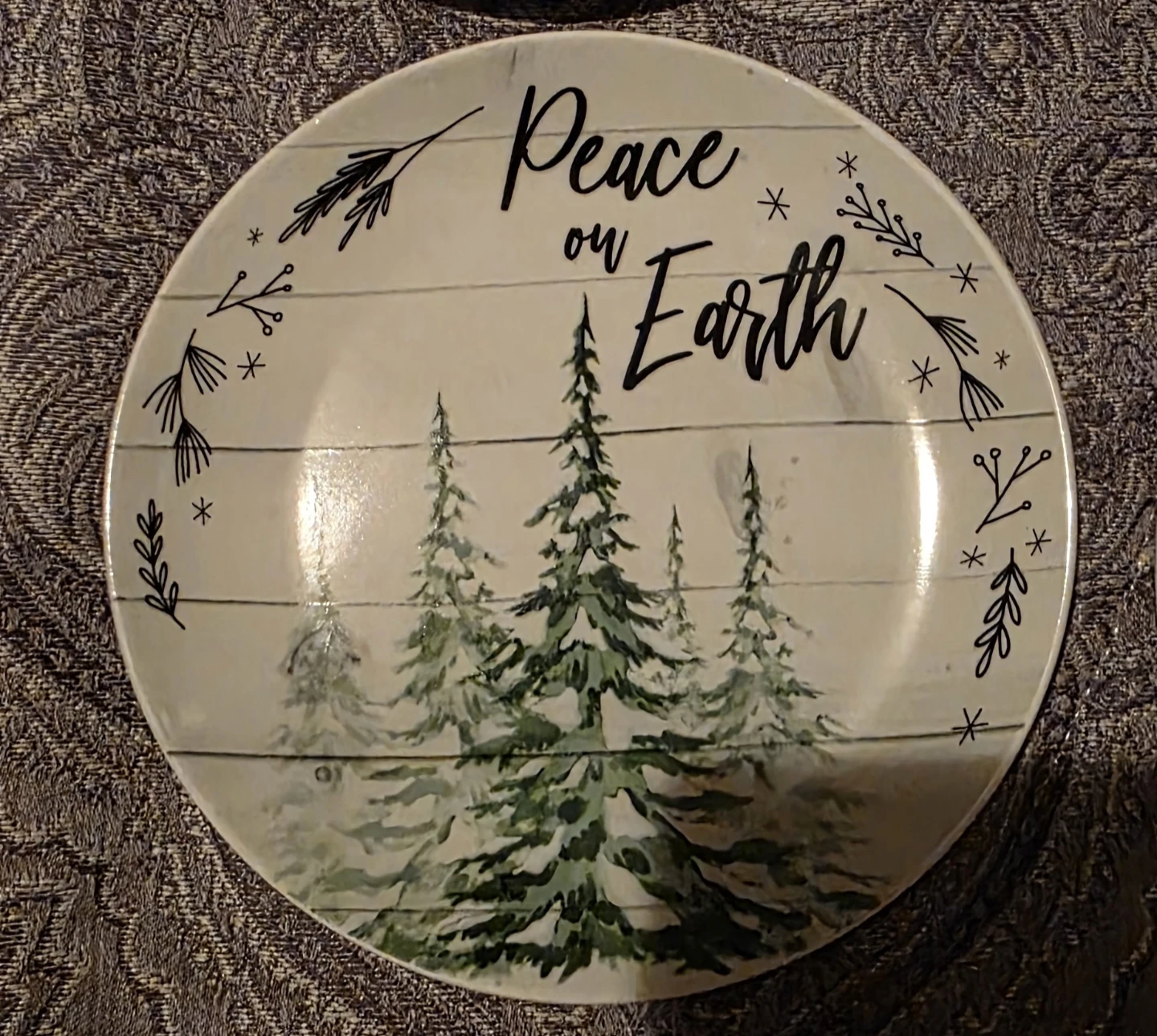 Christmas Themed Plate Set - photo 3