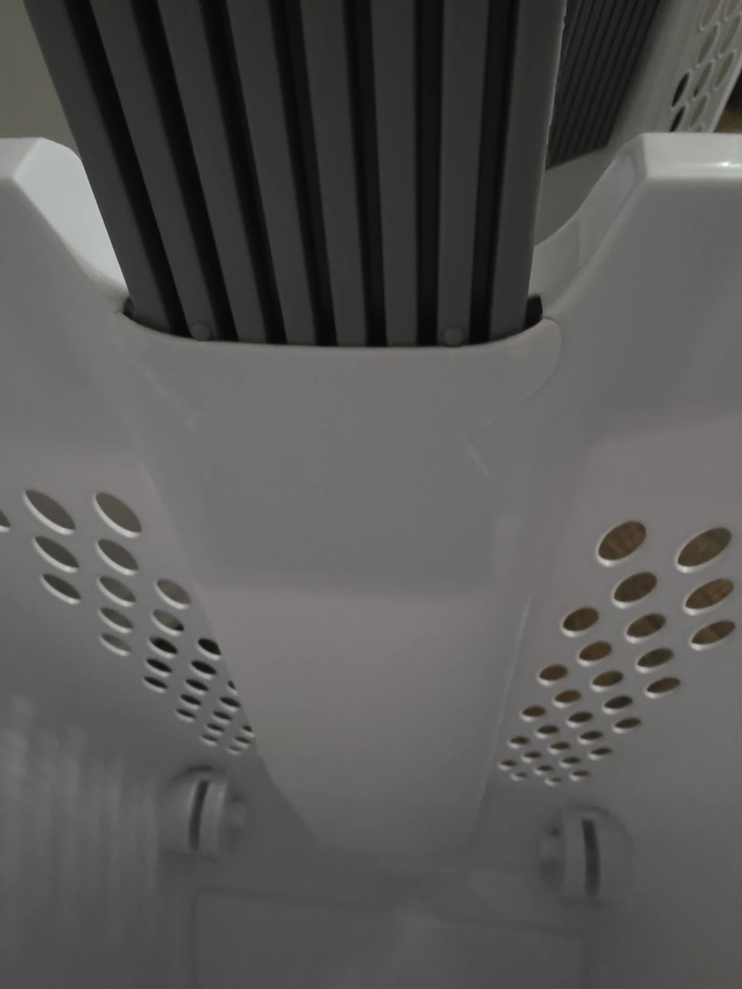 Laundry basket on with wheels - photo 4