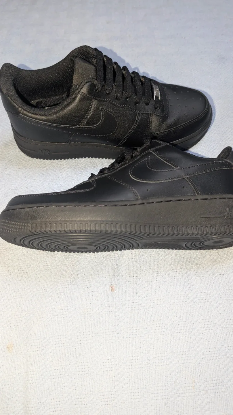 Nike Air Force 1 Low Black Size 7.5