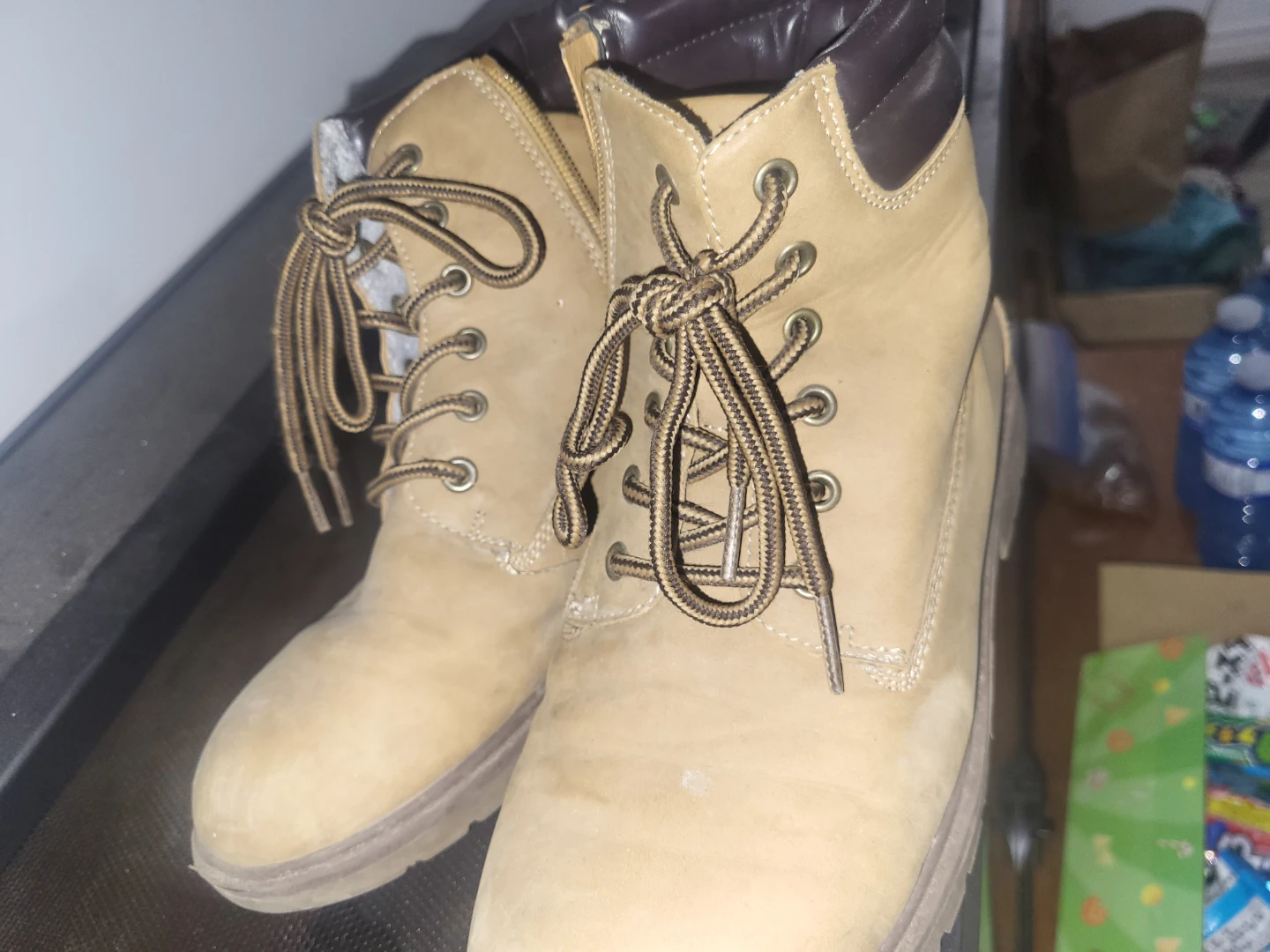 Tan Work Boots Size 4 - photo 2