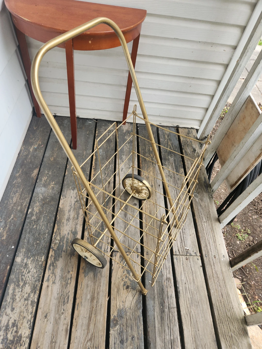 Vintage Gold Metal Shopping Cart - photo 2