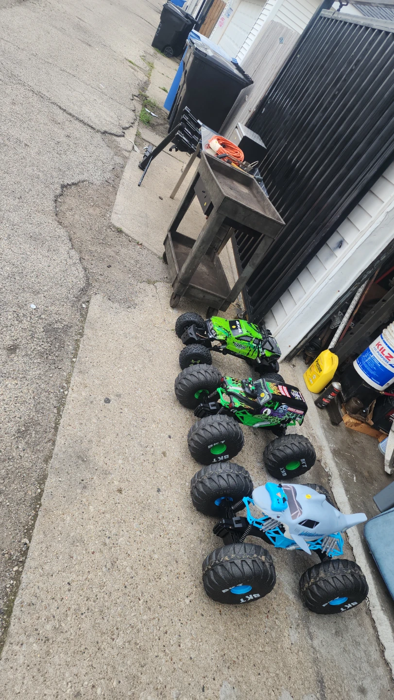 Garage Sale - photo 3