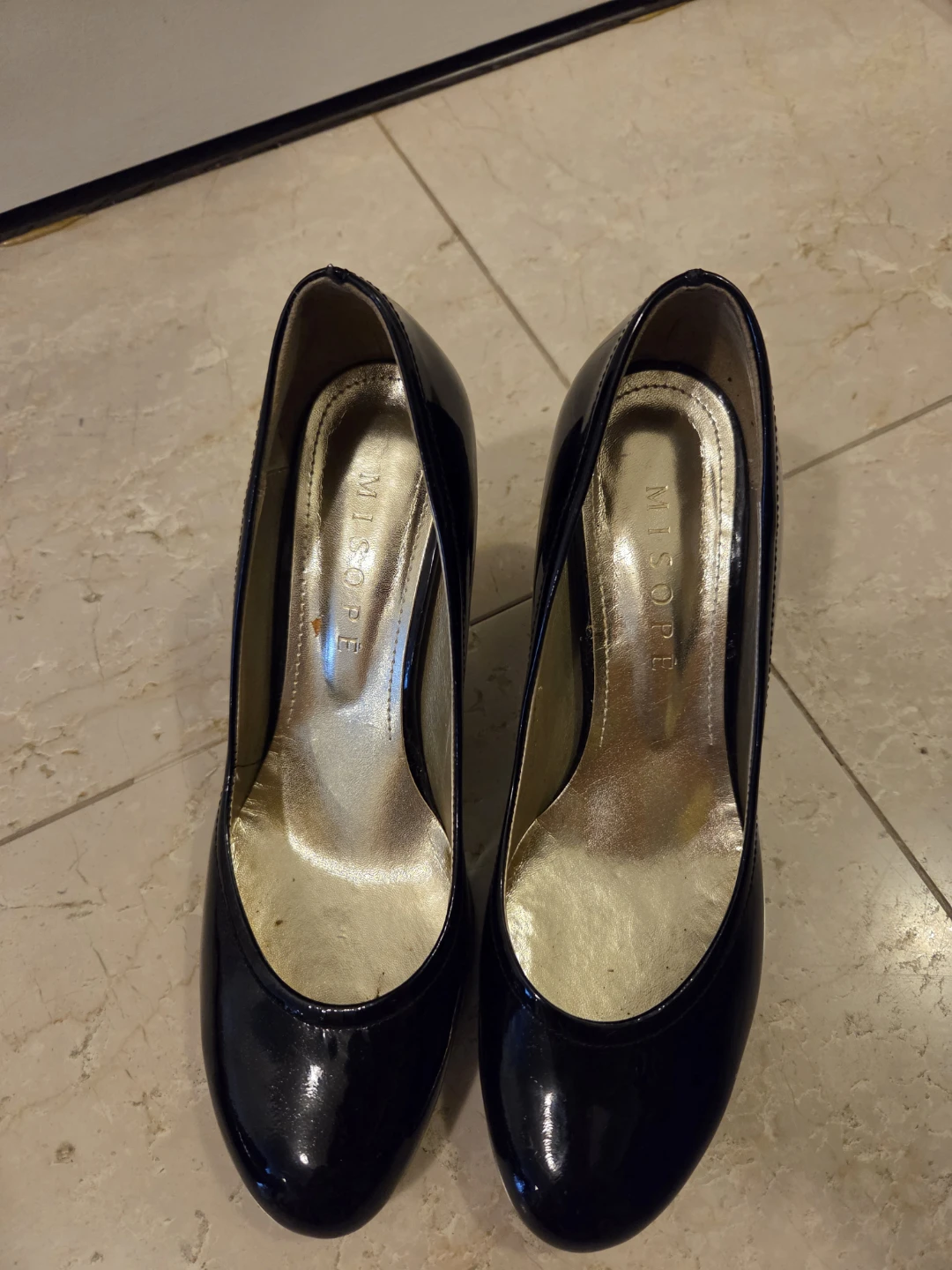Black Heels with Gold accents (245mm/size 7.5)