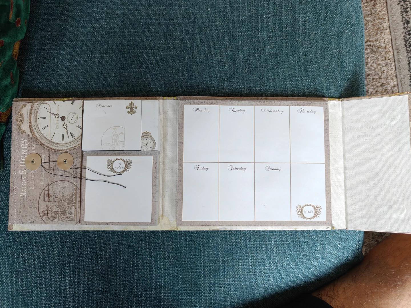 Maison E. Henry Weekly Planner & Notes Set - photo 2