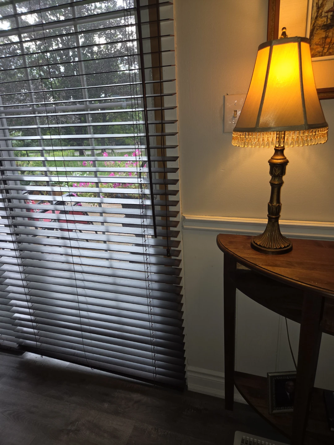 Ornate Table Lamp - photo 2
