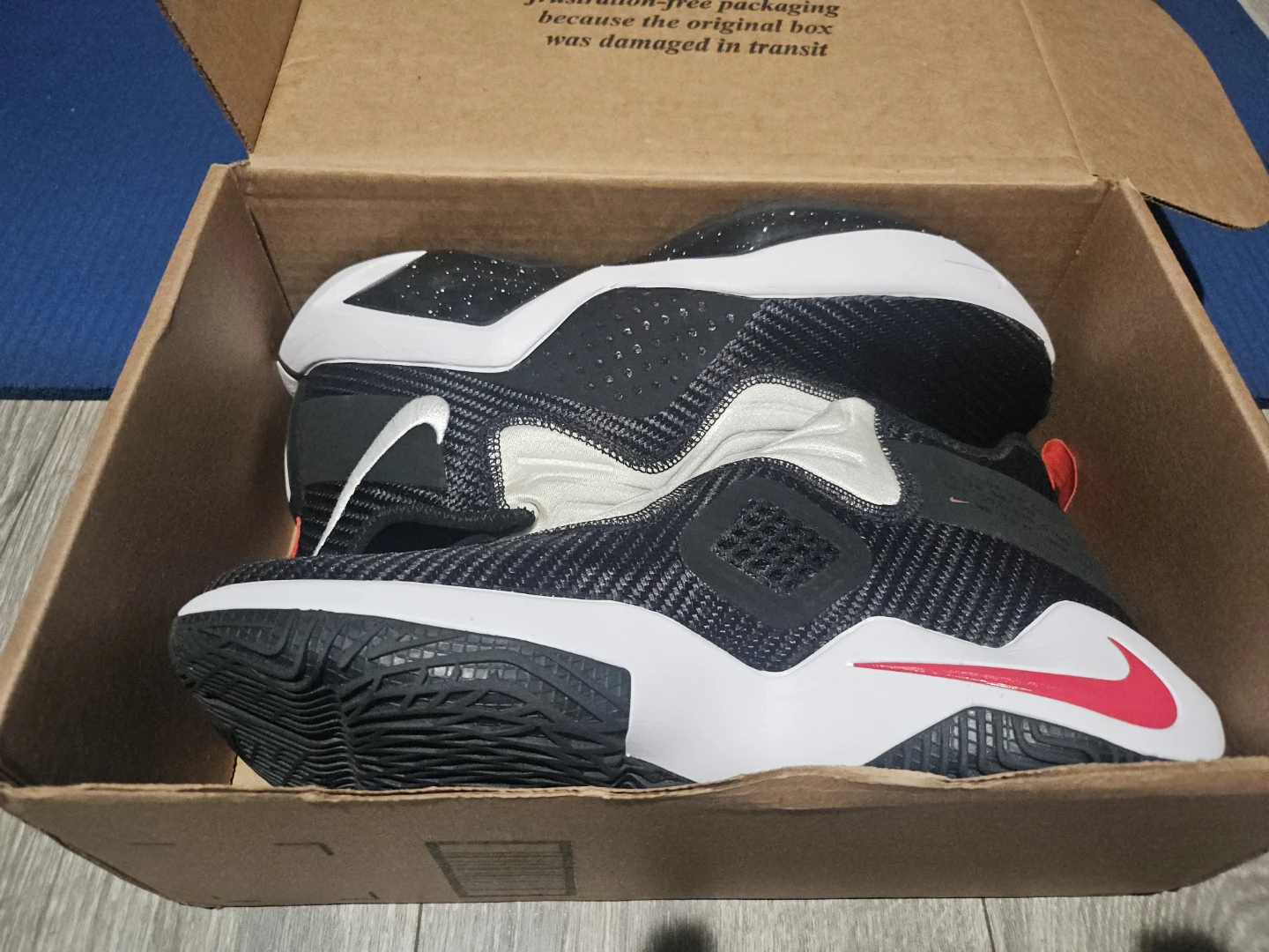 Nike LeBron Soldier 14 Basketball Shoes