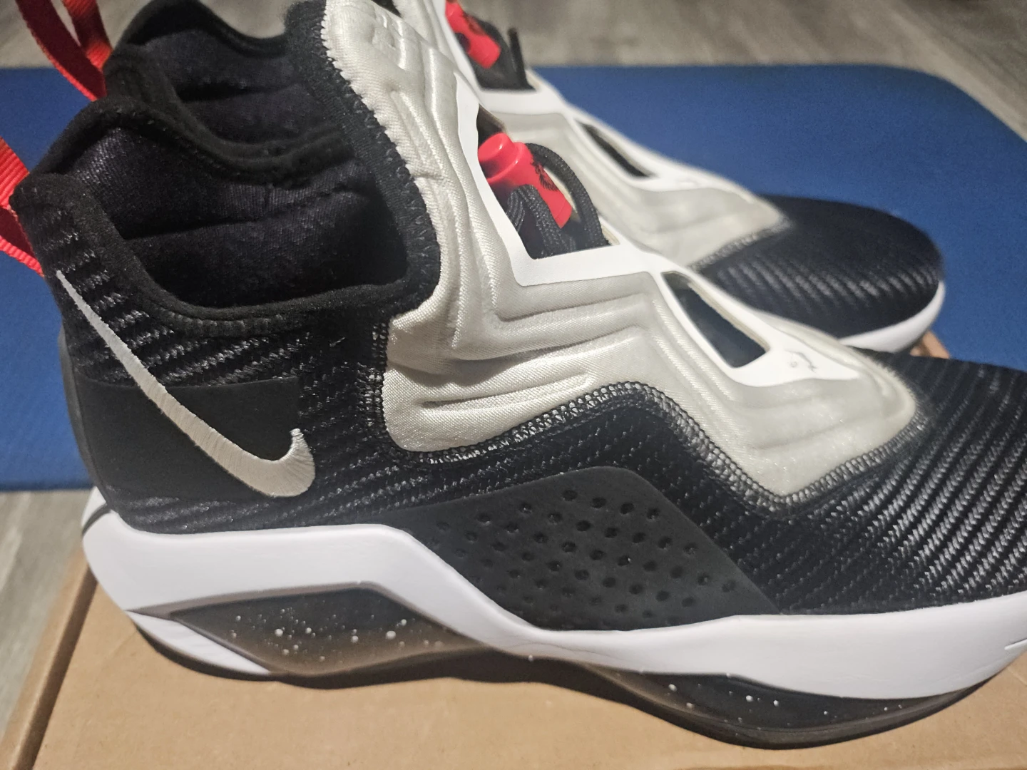 Nike LeBron Soldier 14 Basketball Shoes - photo 4